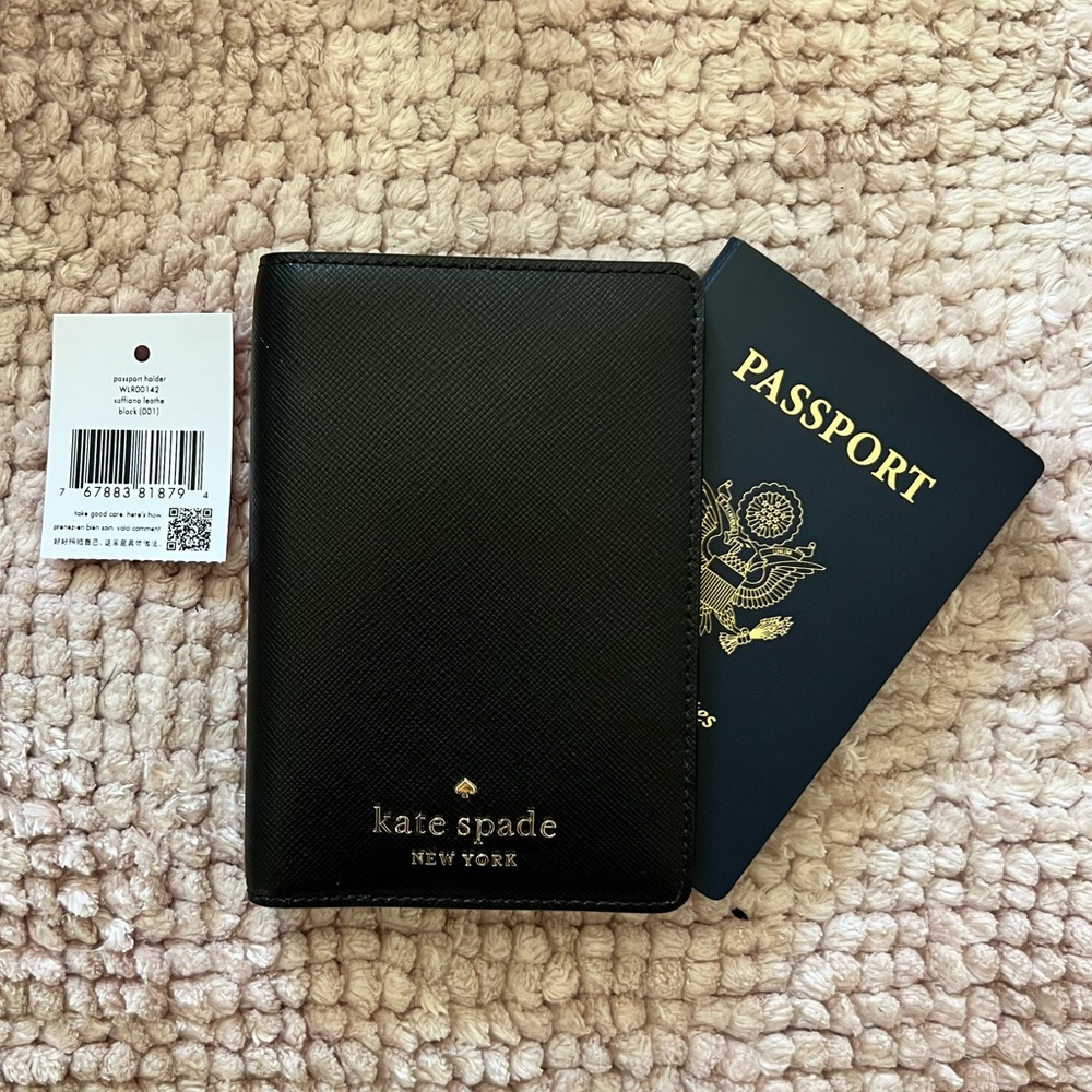 Brand new with tags Kate Spade Passport Holder Wallet Black BNWT